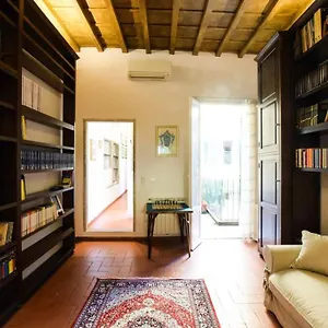 Appartamento Casa Ghibellina - Center With Outdoor Space!, Firenze